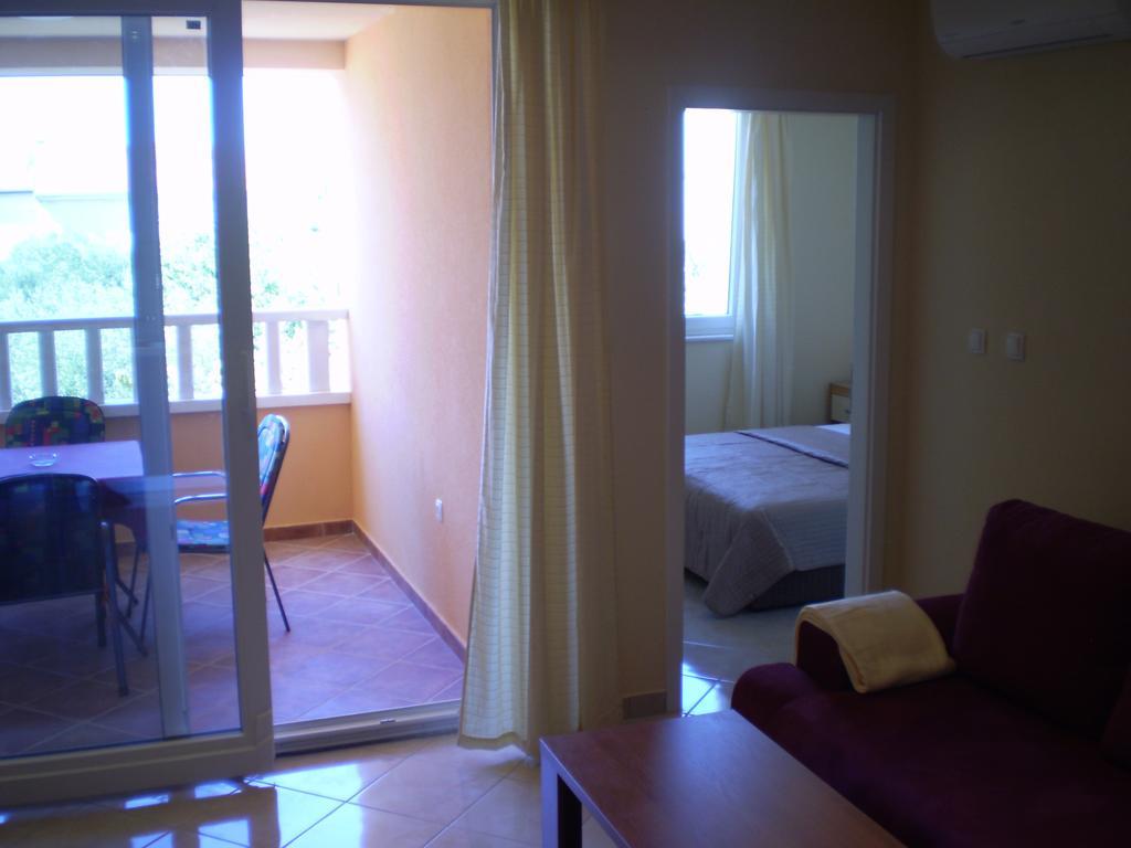 Apartments Tare, Free Parking Vodice Room photo